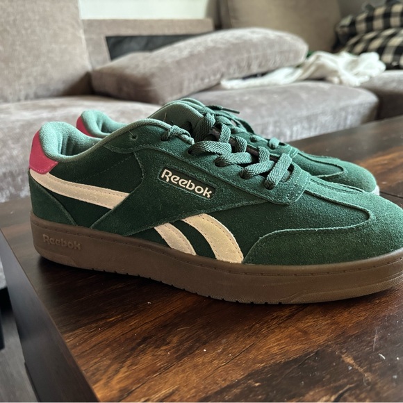 Reebok Green Sneakers with Pink Insole - Picture 1 of 5